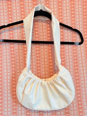 Women’s Cream Shoulder Bag
